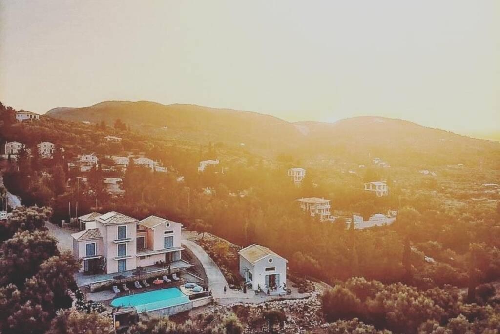 Laura_Sea View_Apartment 2 ลิเกีย ภายนอก รูปภาพ